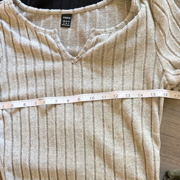 SHEIN Ribbed V-Neck Tops - Black, Cream, Green - Picture 5 of 5